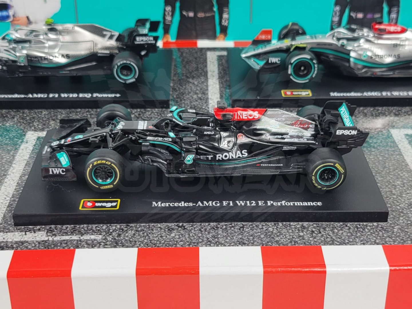 BGO Mercedes F1 Pack Car 3