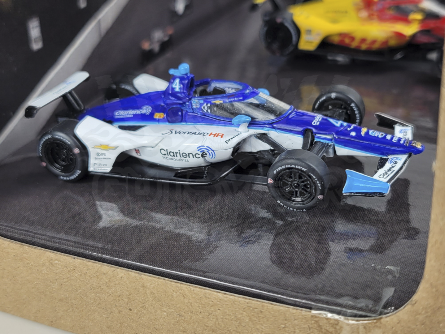 2025 IXO 1:64 109th Indianapolis 500 Victory Row Collector's Set - Image 7